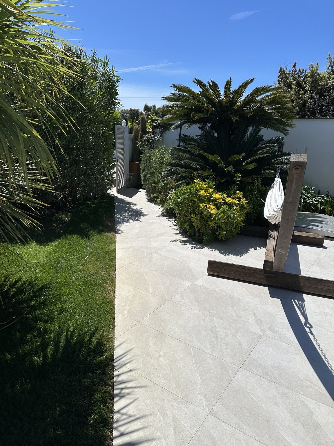 Giardino mediterraneo e area relax